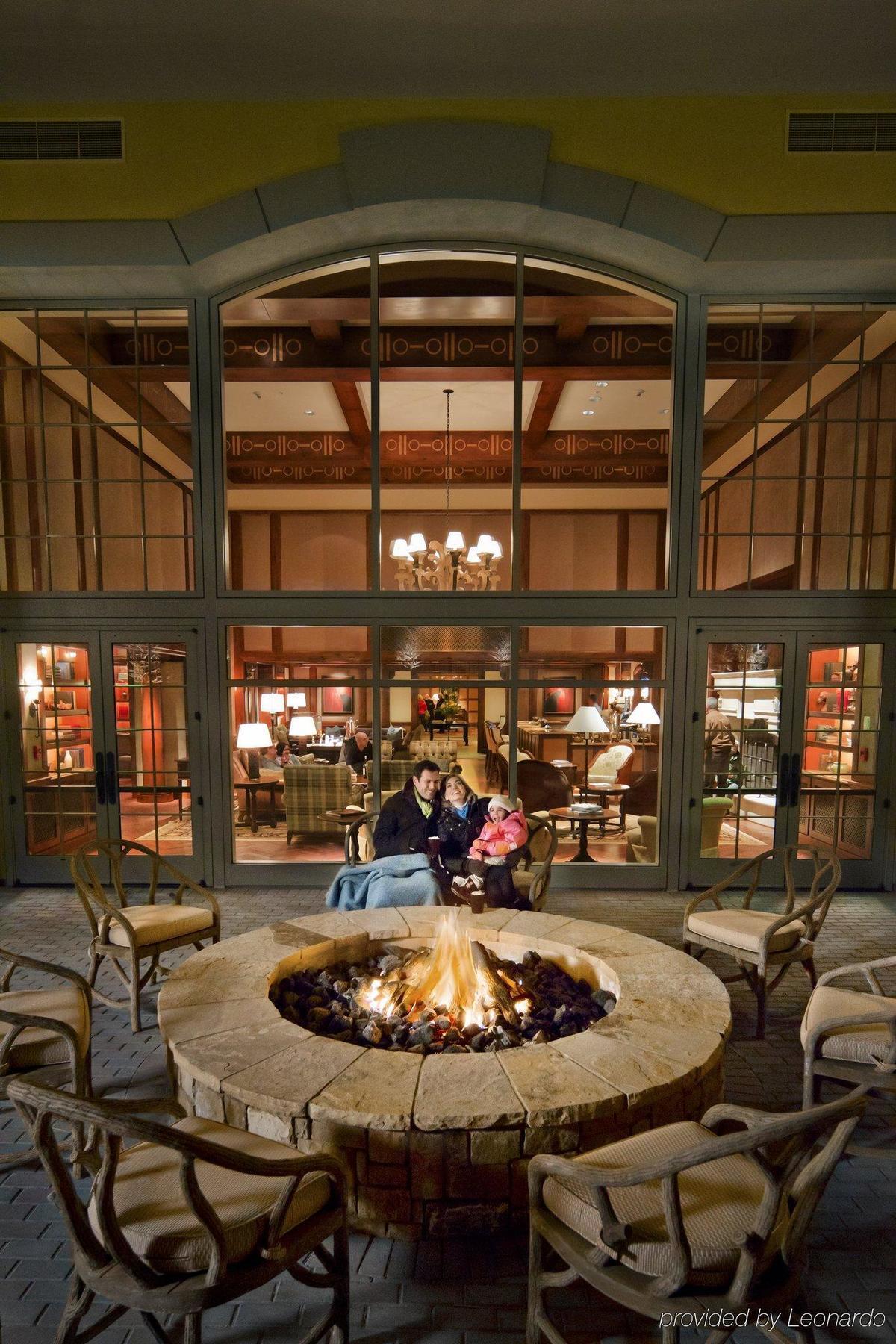 Legendary Lodging At The Ritz Vail Restaurace fotografie
