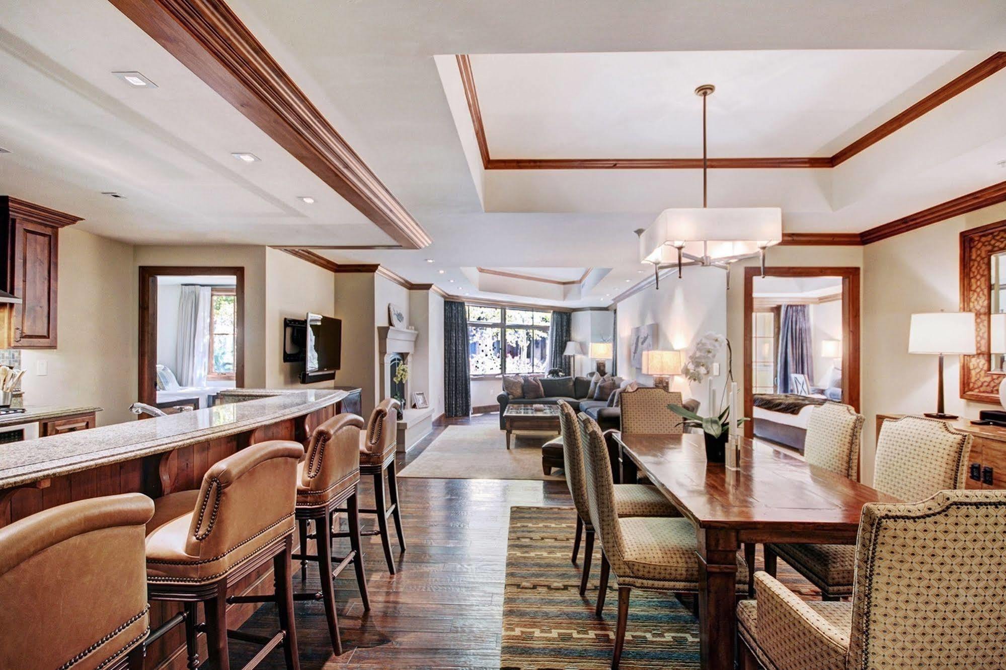 Legendary Lodging At The Ritz Vail Exteriér fotografie